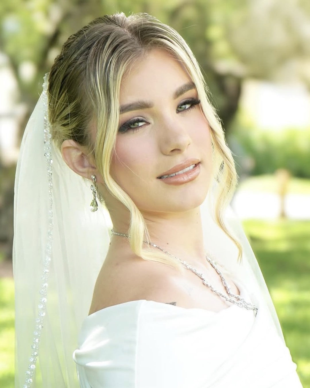 Client hair and makeup look by Lips and Lashes by Yane